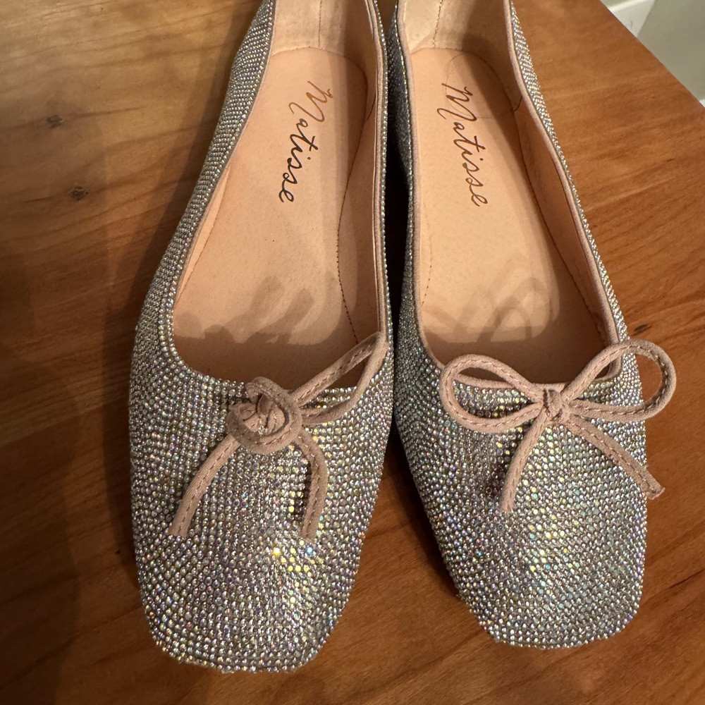 Matisse Glittering Silver ballet Flats with Bow